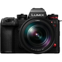 беззеркальный фотоаппарат Panasonic Lumix S1 II kit (24-105mm) (DC-S1M2ME)