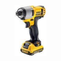 Шурупокрут DeWALT DCF815D2