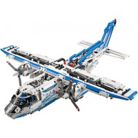 Блоковый конструктор LEGO Technic Грузовой самолет (42025)